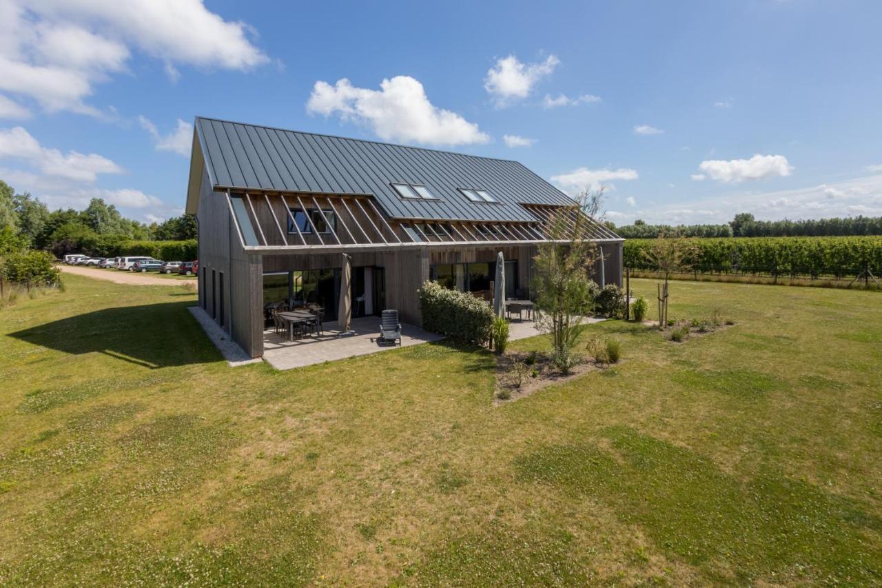 Welcome In - 6 En 12 Personen, Vroondijk In Ferienhaus
