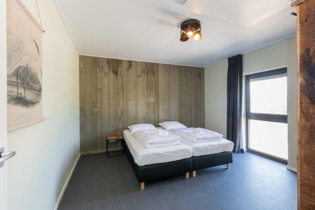 Welcome In - 6 En 12 Personen, Vroondijk In Ferienhaus
